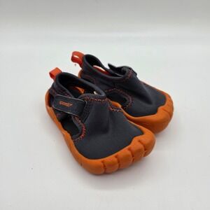Speedo Kids Water Shoes Charcoal Grey Orange Size S 5/6 Hook and Loop Strap